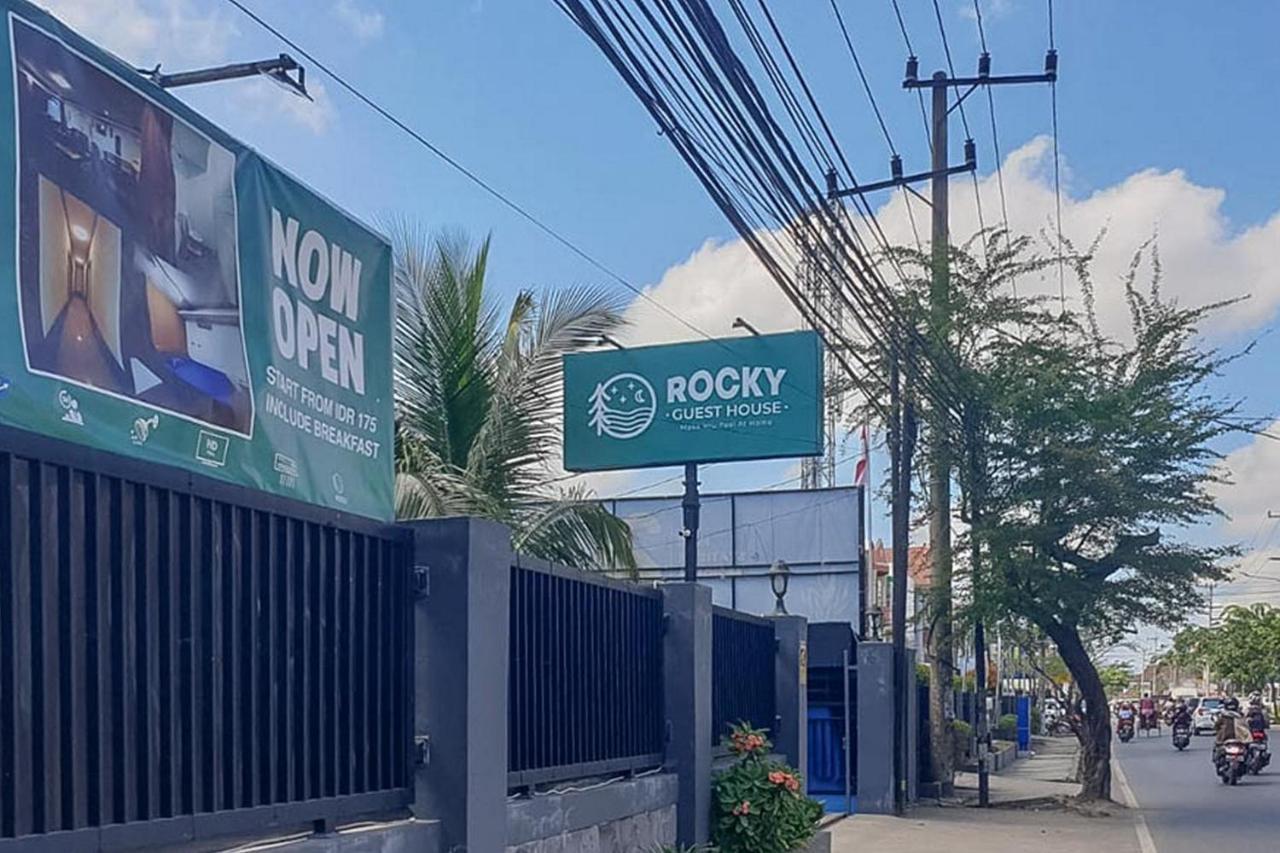 Rocky Guest House Syariah Mitra Reddoorz Sungai Lutus Zewnętrze zdjęcie